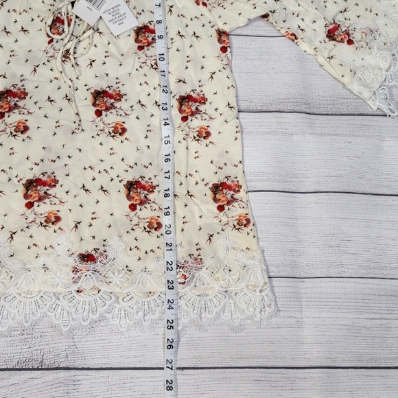 i Jeans by Buffalo Size Sm Cold Shoulder Sheer Lace Hem Floral Top Blouse - Picture 8 of 12